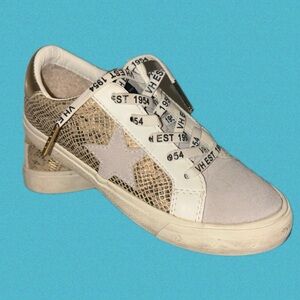 Kids Vintage Havana Gloria shoe. Size 2